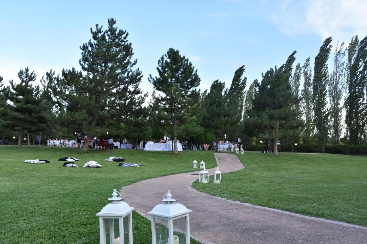 פוליניו Delfina Palace Hotel מראה חיצוני תמונה