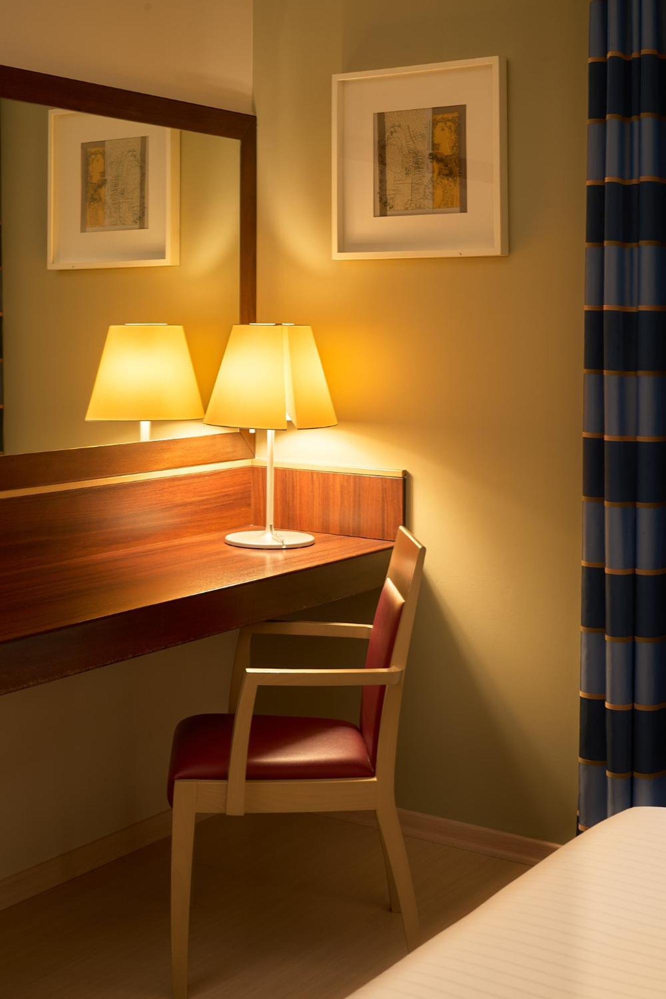פוליניו Delfina Palace Hotel מראה חיצוני תמונה