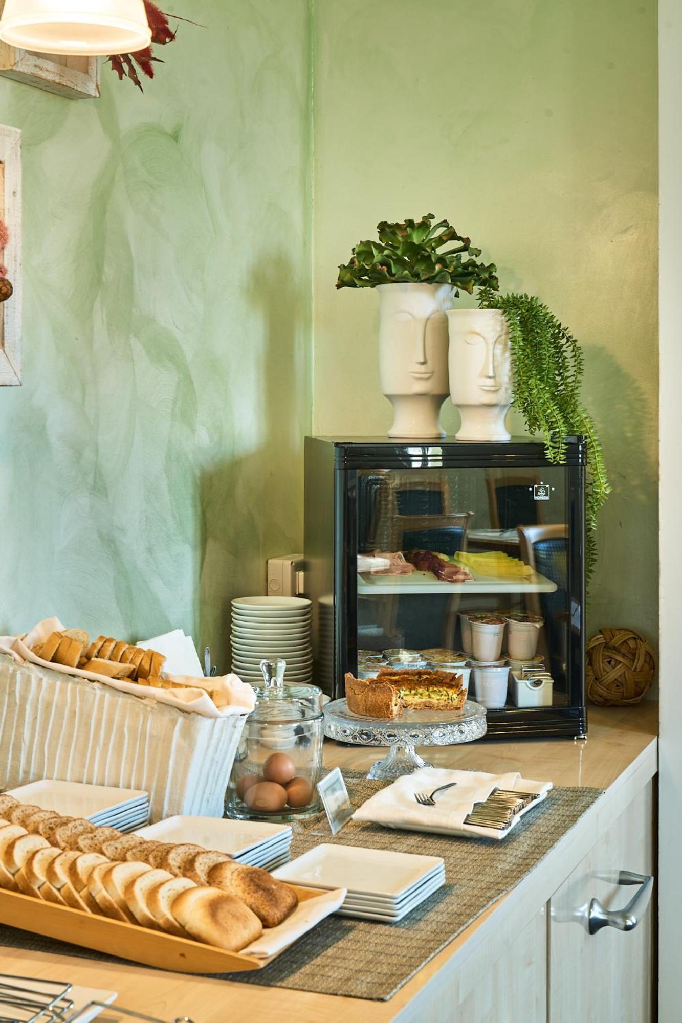 פוליניו Delfina Palace Hotel מראה חיצוני תמונה